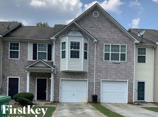 562 Maggie Ln, Jonesboro, GA 30238