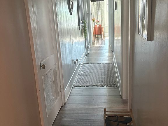 4th image of 409 High St APT 9