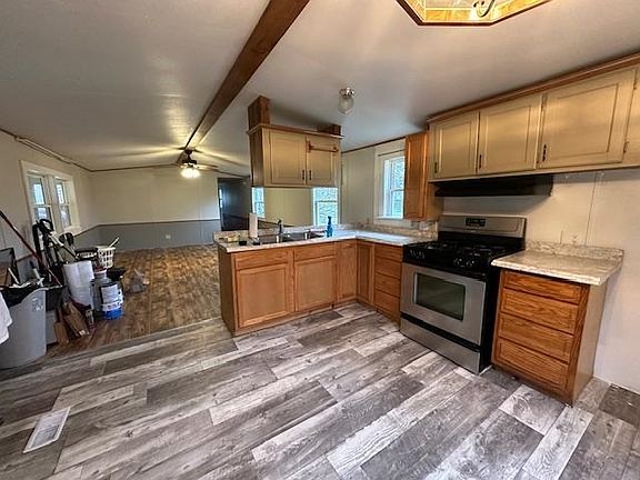 3rd image of 3553 E Springersville Rd