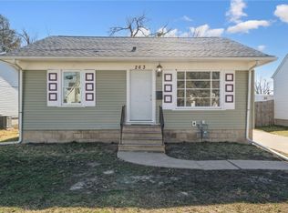 263 24th Ave SW, Cedar Rapids, IA 52404