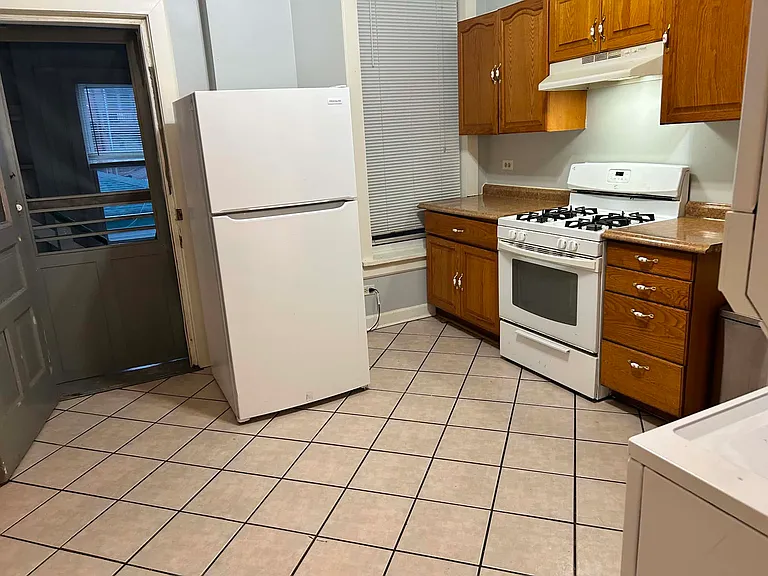 1819 S California Ave #1 — Photo 8