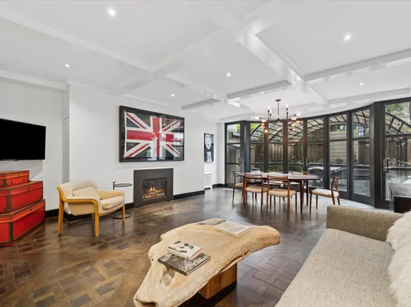 132 East 62nd Street image 2 of 20