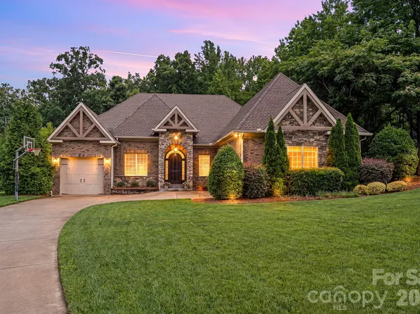 1206 Delaney Dr, Weddington, NC 28104