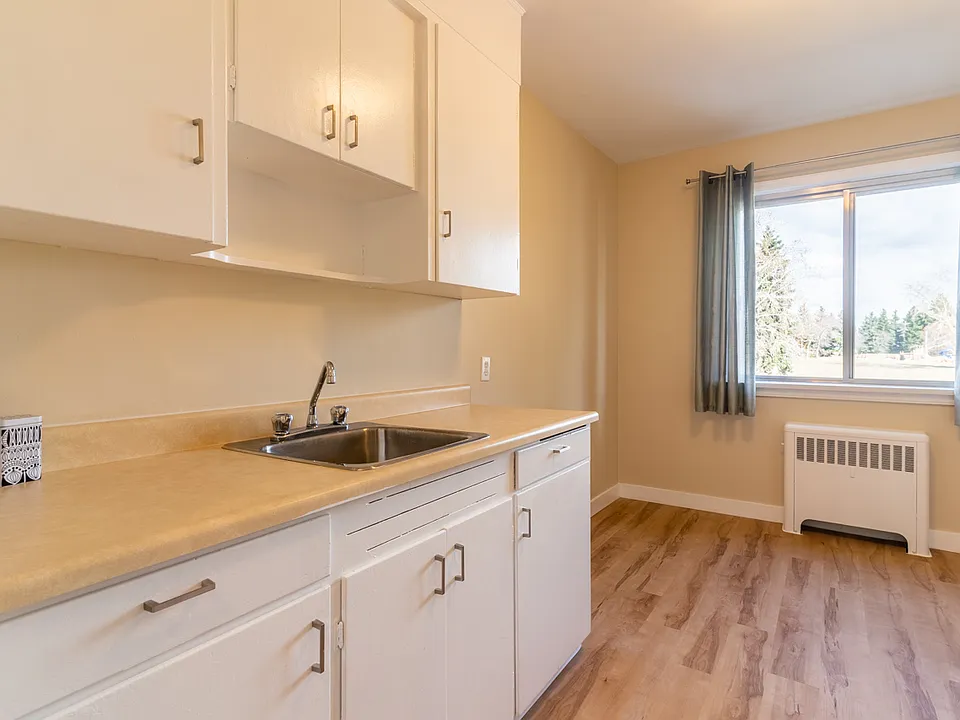 11615 113th Ave NW