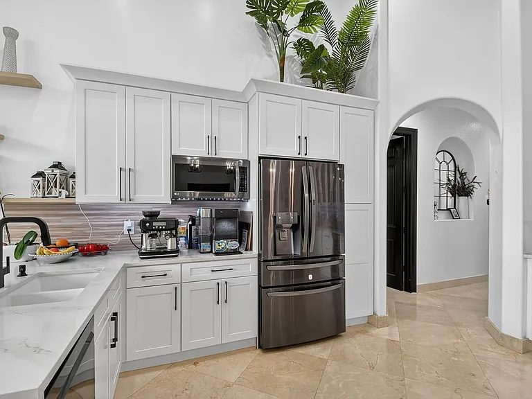 10337 Trianon Pl — Photo 26