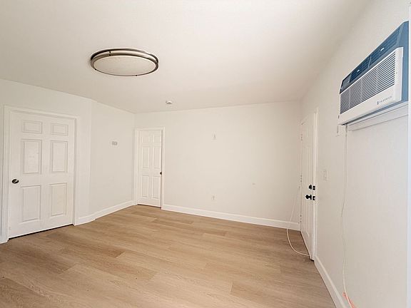 5th image of 10512 S Vermont Ave #10516-1/2