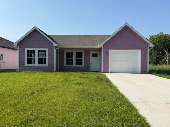 1003 Riley Ave, Emporia, KS 66801