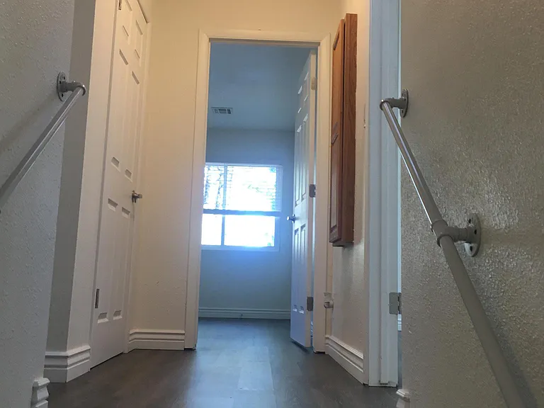 580 N 9th Dr — Photo 17