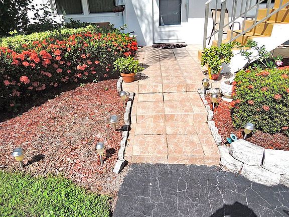 2nd image of 133 Lakes End Dr E #1