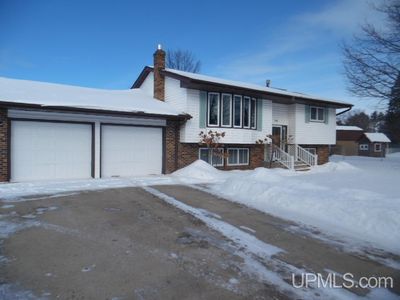 1646 16th Ave S, Escanaba, MI, 49829
