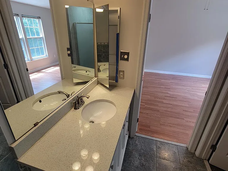 8702 Castlerock Ct — Photo 39