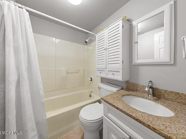 26 W Oceanview Dr — Photo 16