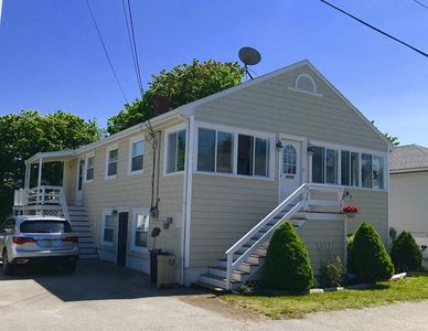 50 H St, Hull, MA, 02045