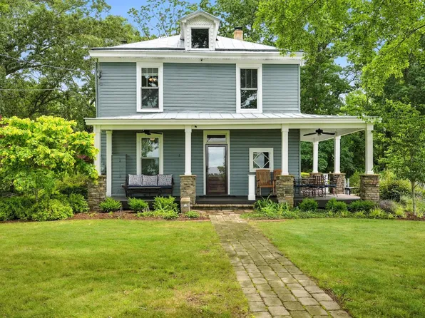 1106 Gladden Cir, Forest, VA 24551