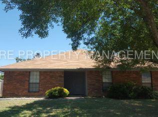 5705 Bramblewood Ct, Arlington, TX 76017