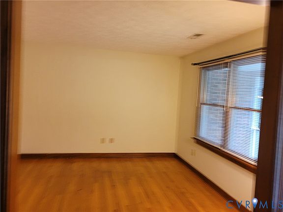 4th image of 15520 Mount Air Ct