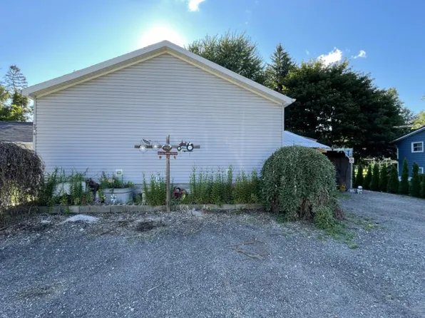 3376 Washington St, Kingston, MI 48741