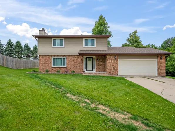 1543 S 16th Ave W, Newton, IA 50208