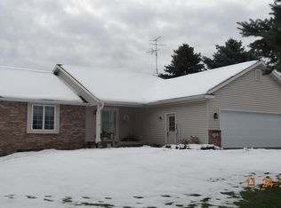 6796 Foxtail Meadows Dr NE, Rockford, MI 49341