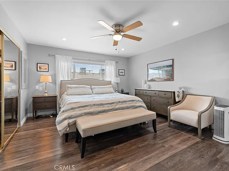 545 E Cypress Ave #F — Photo 18