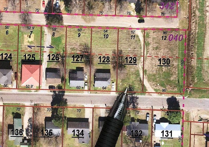2nd image of 909 Broadmoor Dr