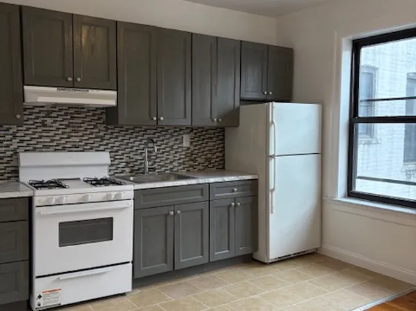 25-62 41st Street image 1 of 7