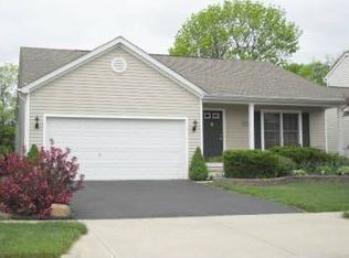 2111 Winding Hollow Dr, Grove City, OH 43123