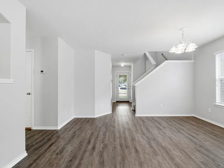 11102 Dewberry Fld — Photo 2