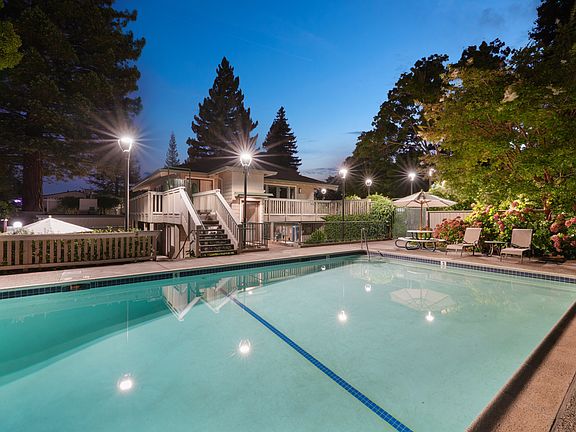 4th image of 2942 Soscol Ave #109