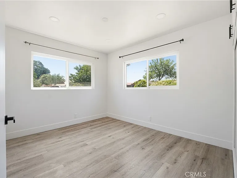 13173 McKinley Ave #FRONT HOUSE — Photo 23