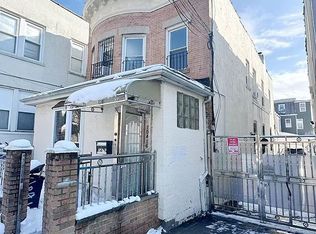 10416 32nd Ave, East Elmhurst, NY