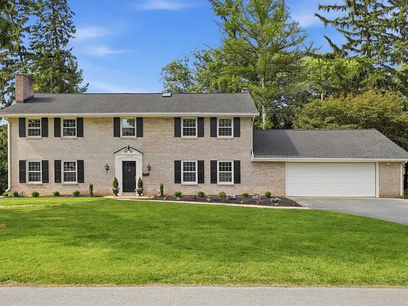 1300 Newton Rd, Lancaster, PA 17603
