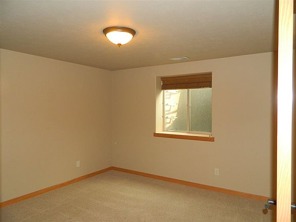 4th image of 3714 W Little Rock Ave
