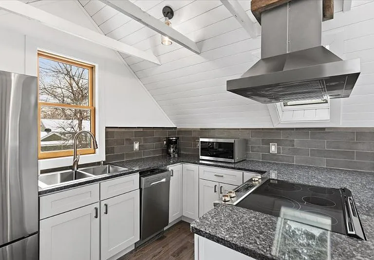 230 Avenue C #1/2 — Photo 7