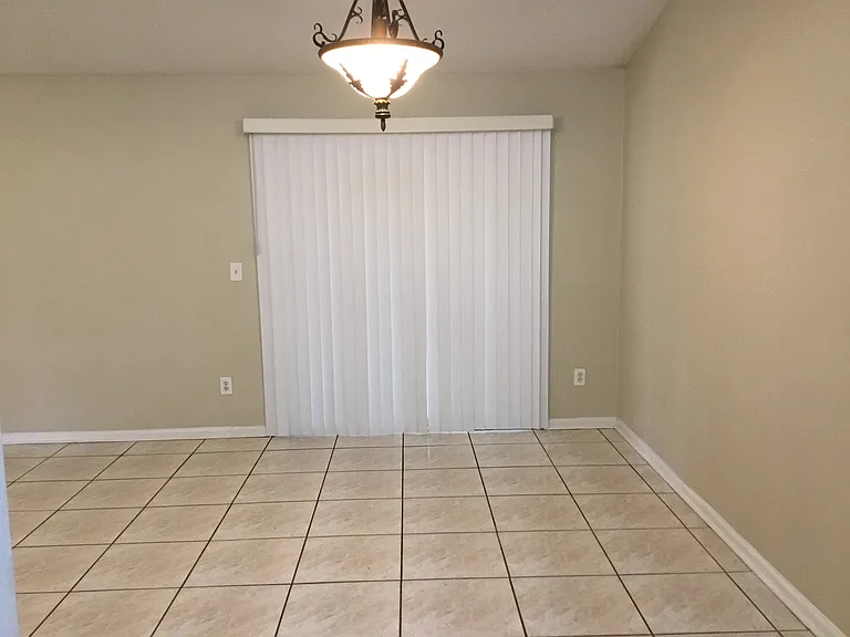 1773 E Chandelier Cir — Photo 6
