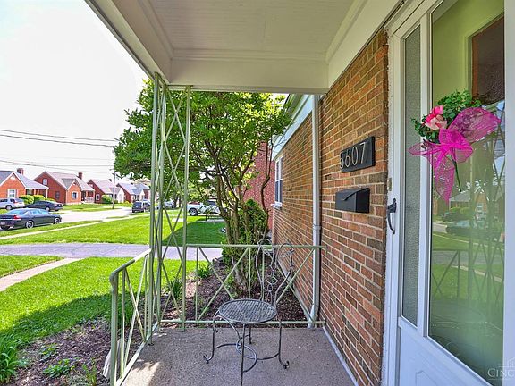 3rd image of 5607 Surrey Ave