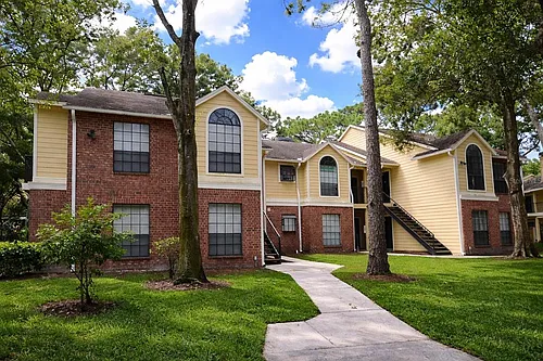 8635 Mallard Reserve Dr #201 Photo 1