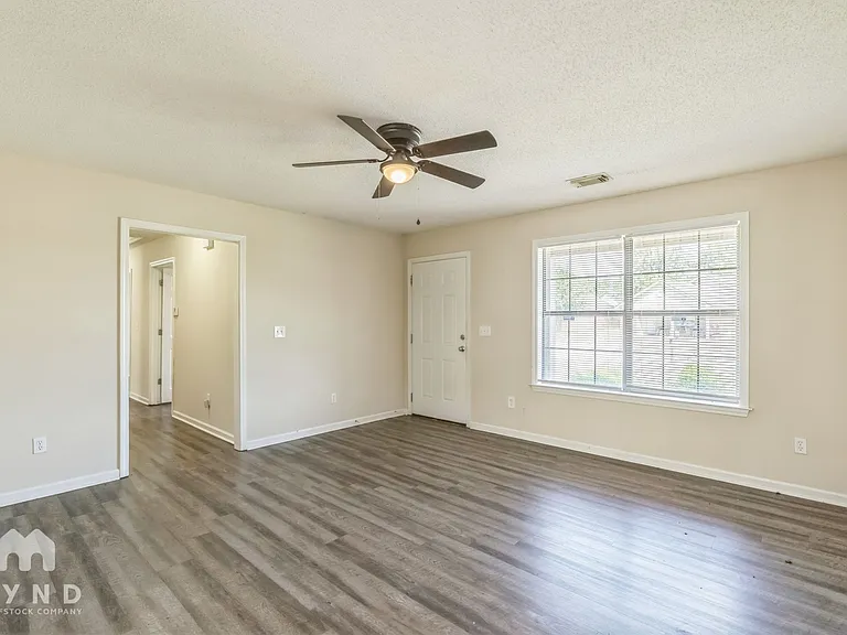 2263 Reece Blvd — Photo 39