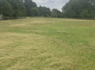 110 Powell Dr, Smithfield, NC 27577