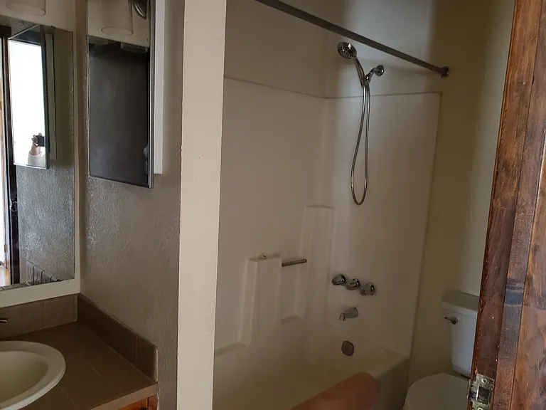 Avenue West Roosevelt St — Photo 15