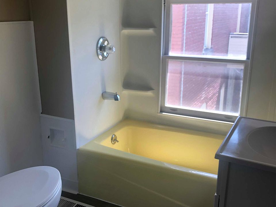 2nd image of 308 S Henry St APT 4