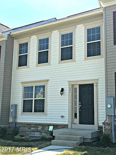 1st image of 106 Niblick Sq