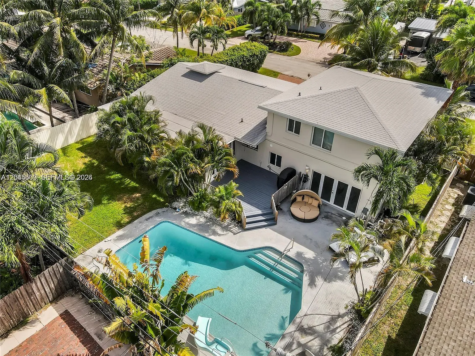 Coral Ridge Isles — Photo 1