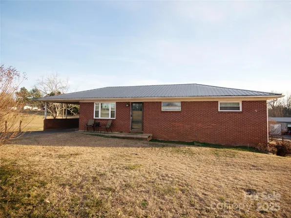 300 Bradley Rd, Ellenboro, NC 28040