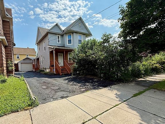 2nd image of 2821 Walnut Ave