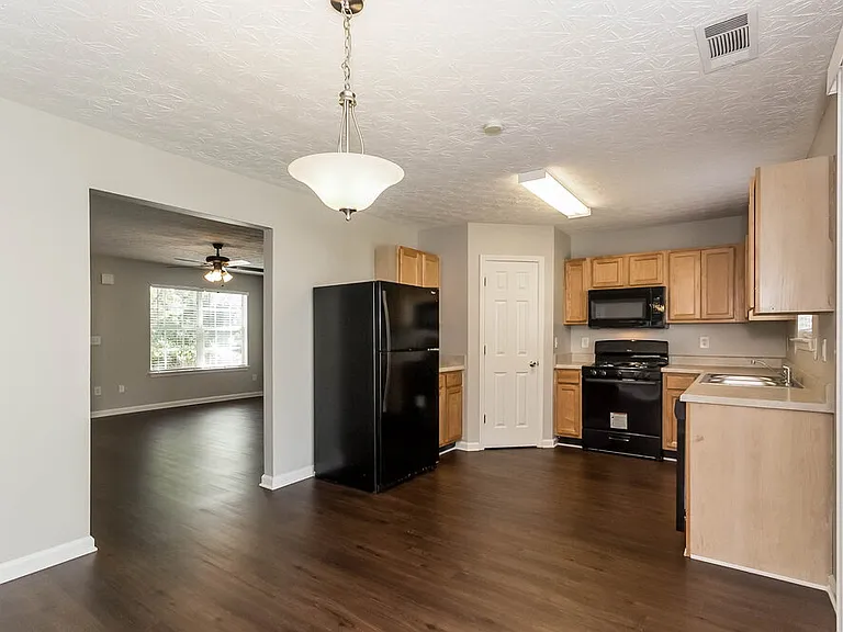 271 Springbottom Ct — Photo 6