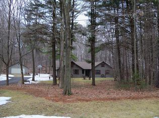 2335 Cathedral Forest Dr, Green Bay, WI 54313