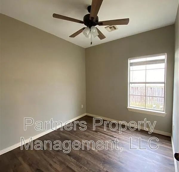 2673 N Miranda Ave #4 — Photo 6