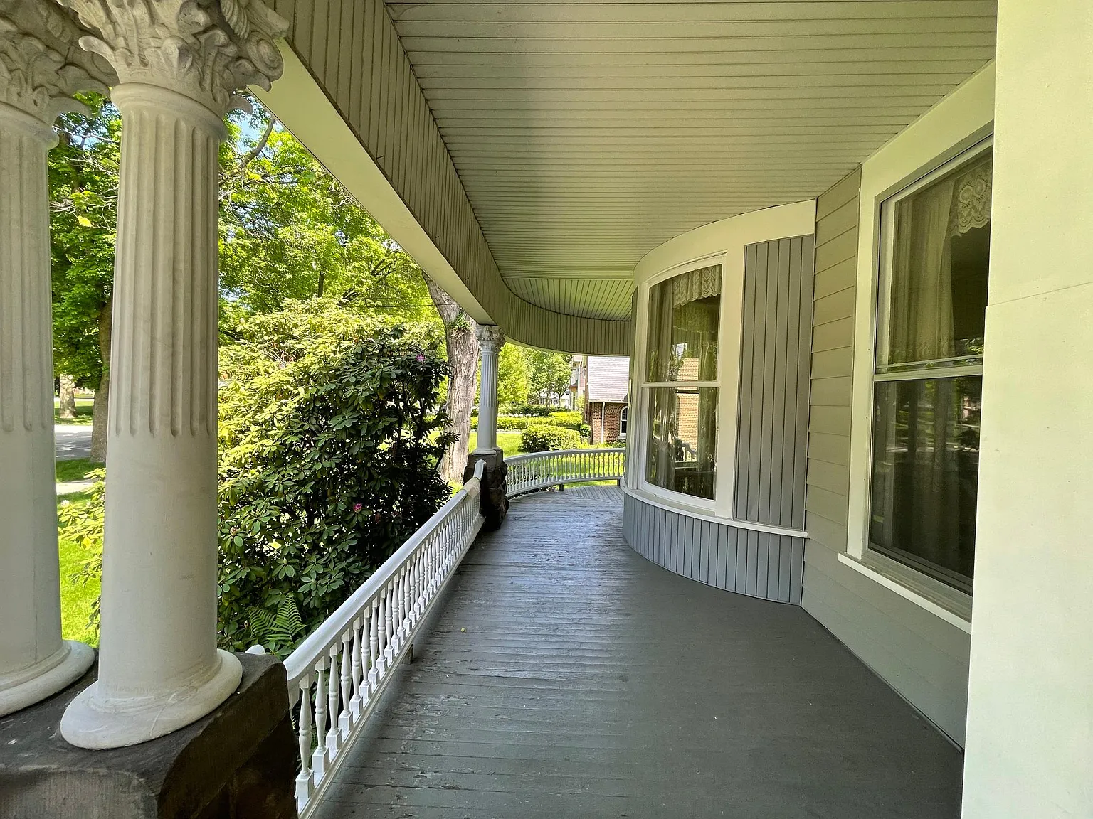 450 Fountain St NE — Photo 2
