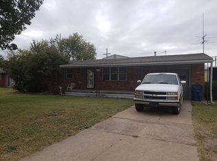 105 N 7th St, Minco, OK 73059